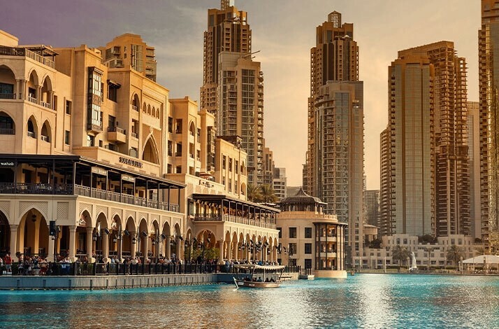 The view on buildings and the pond in Dubai
