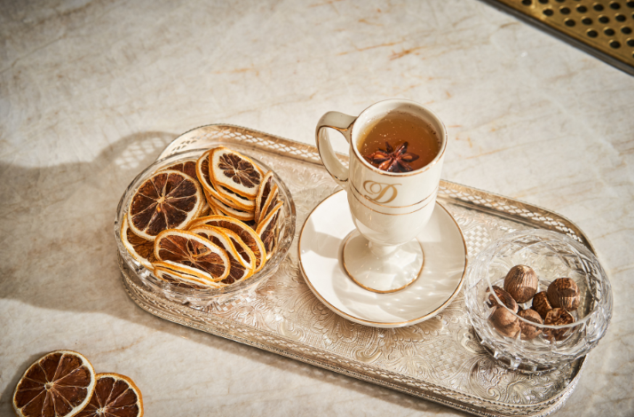 Mulled wine served at The Dante winter cabin.